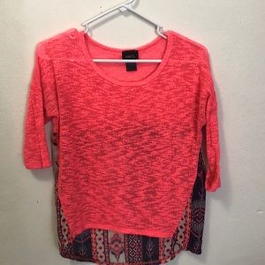 Quarter length sleeve shirt